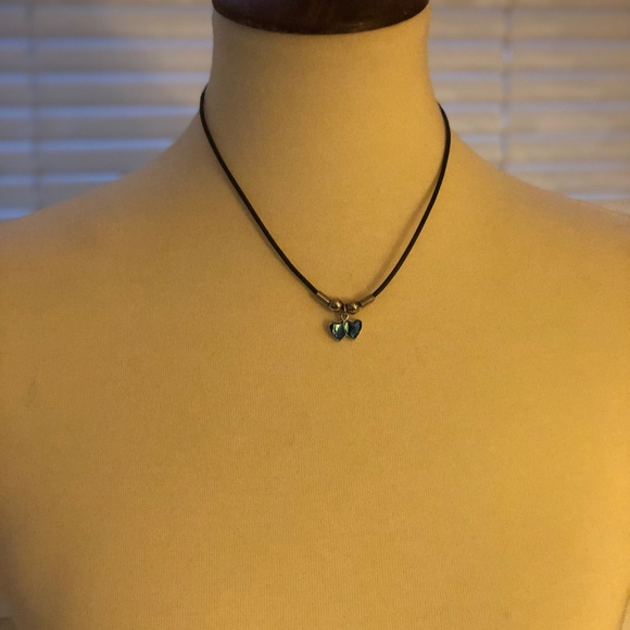 Paua shell necklace ONE LEFT!! - Picture 3 of 6